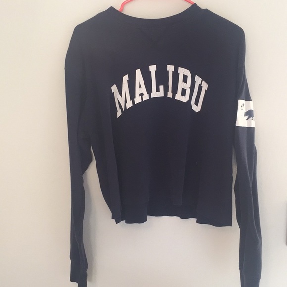 Brandy Melville Tops - Malibu Brandy Melville Sweatshirt
